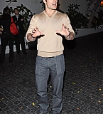 henry-cavill-chateau-marmont-01292012-04.jpg